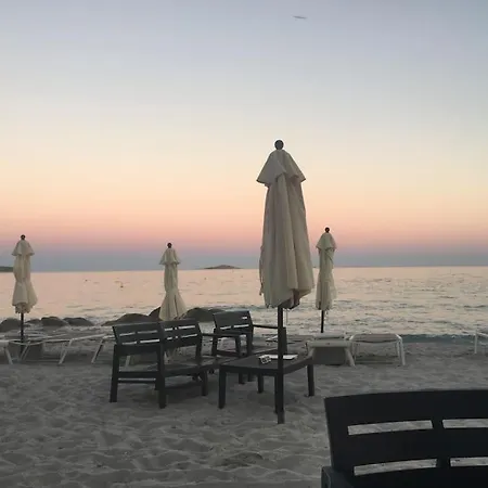 Cosy, Porto-vecchio 150m 펜션 *